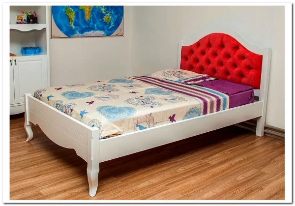 Кровать Авиньон с каретной стяжкой (90х200) из массива бука заказать по цене 57 579 руб. в Тюмени